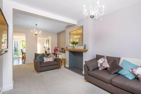 42 Cowper Close, Welling, DA16 2JT