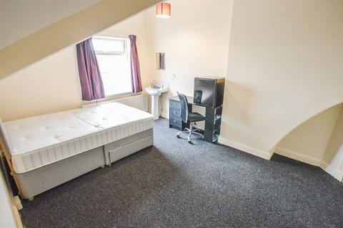 1 bedroom in a house share to rent, Willow Tree Road, Altrincham