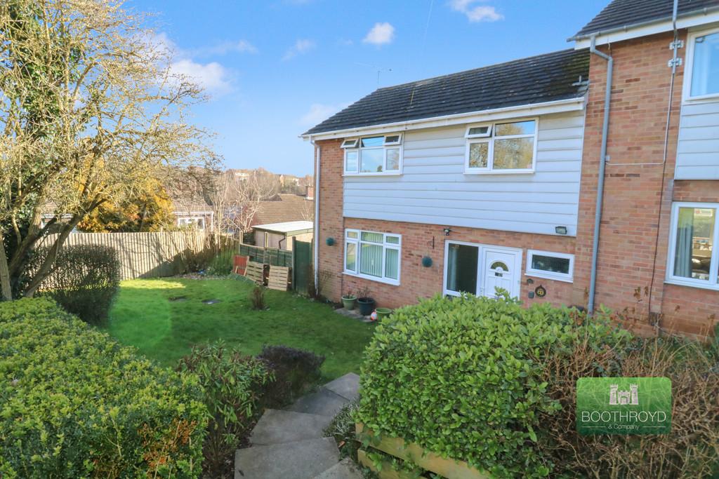 ster Avenue, Kenilworth 3 bed end of terrace house £315,000