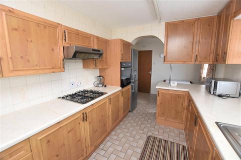 8 Abbeydale Grove, Leeds, LS5 3RE