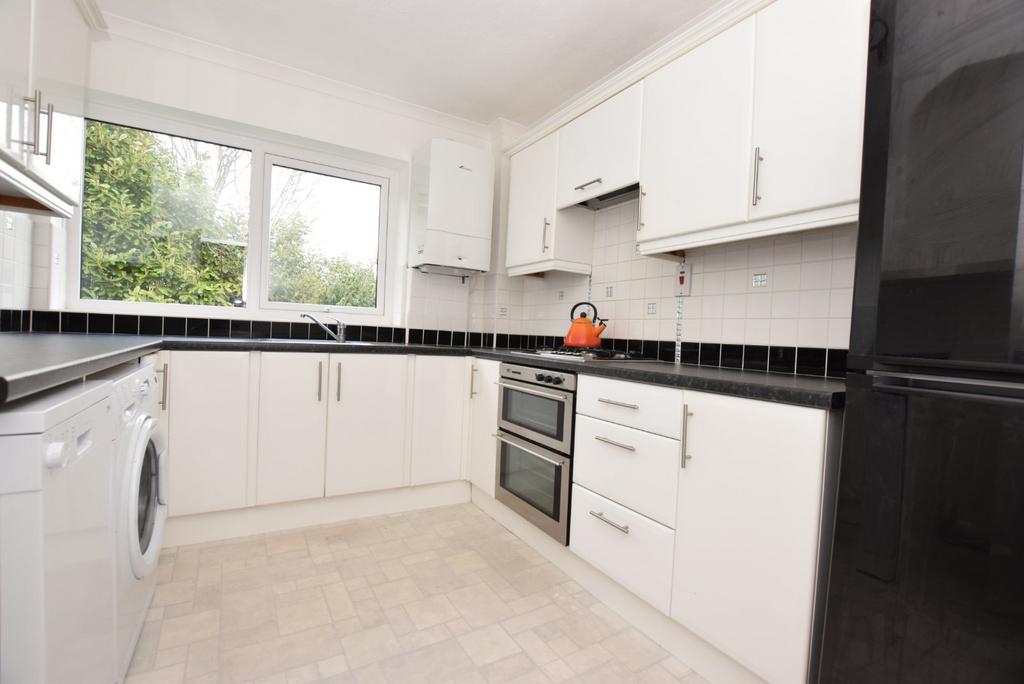 Apartment in Leeds - View 3