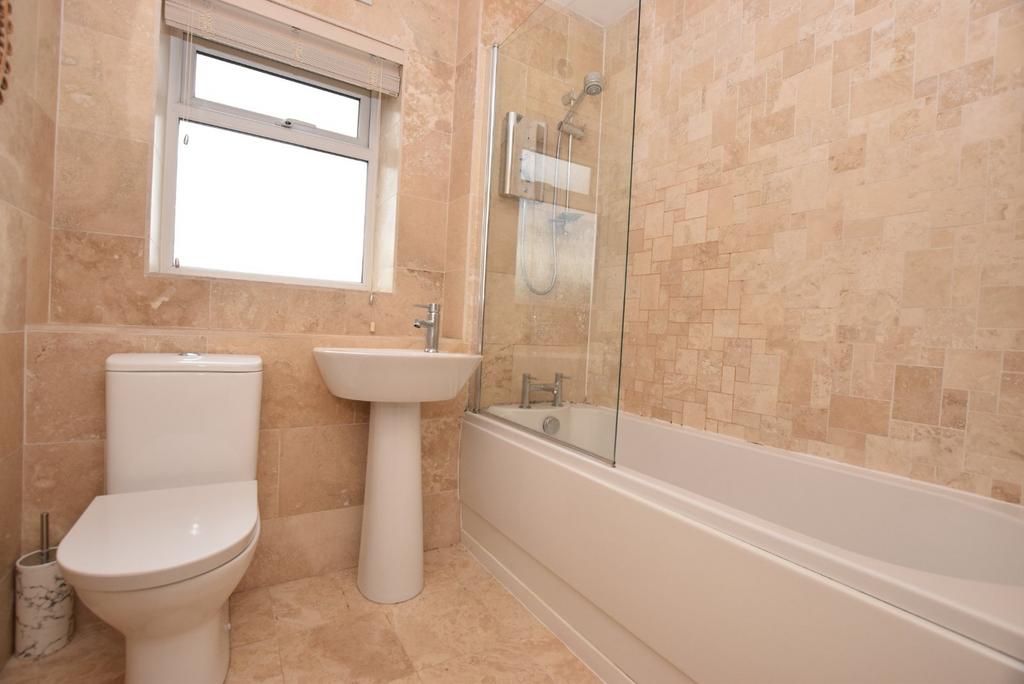 Apartment in Leeds - View 5