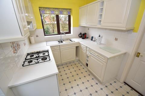 20 Askrigg Close, Blackpool, FY4 5RE