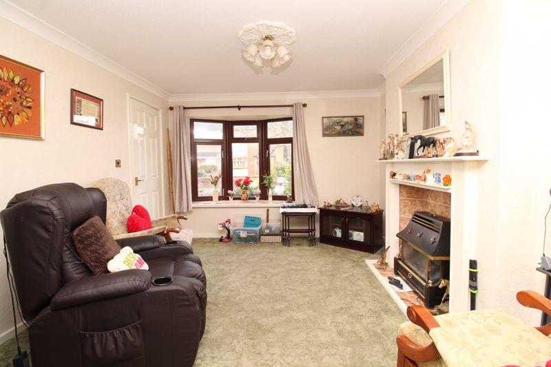 Cherwell Drive, Brownhills, Walsall, WS8 7LG 3 bed semidetached house £140,000