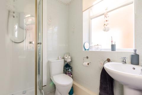 28 Allanson Grove, York, YO24 4PB