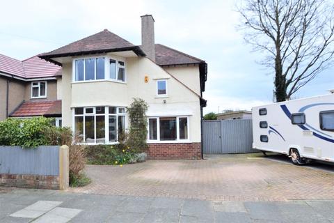 35 Beachcroft Road, Wirral, CH47 6BD
