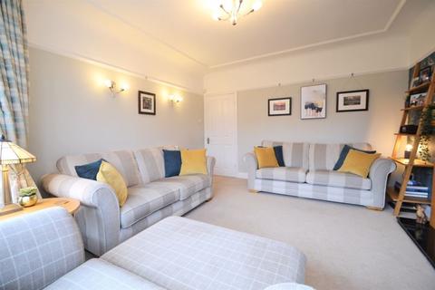 35 Beachcroft Road, Wirral, CH47 6BD