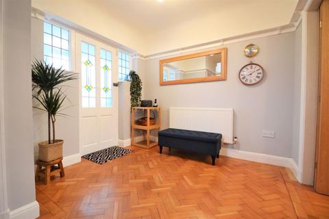35 Beachcroft Road, Wirral, CH47 6BD