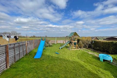 11 Northerns Close, North Witham, Grantham, NG33 5JY