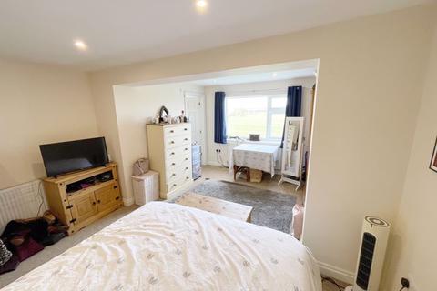11 Northerns Close, North Witham, Grantham, NG33 5JY