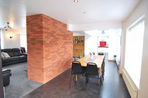 115 Lansdown Road, Gloucester, GL1 3JF