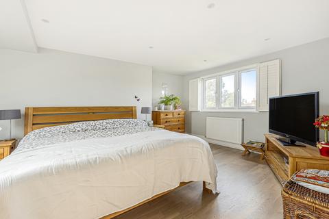 65 Craigton Road, London, SE9 1QE