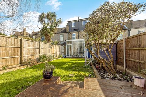 65 Craigton Road, London, SE9 1QE