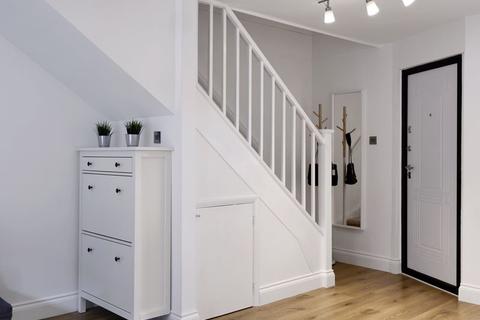 24 Beeches Close, London, SE20 8ED