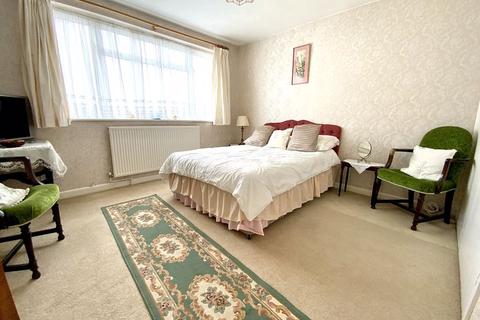 125c Cranleigh Road, Bournemouth, BH6 5JY