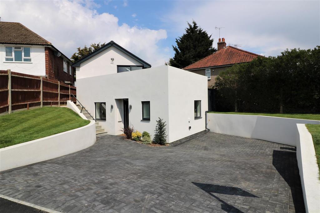 Romany Lane, Tilehurst, Reading 3 bed house £400,000