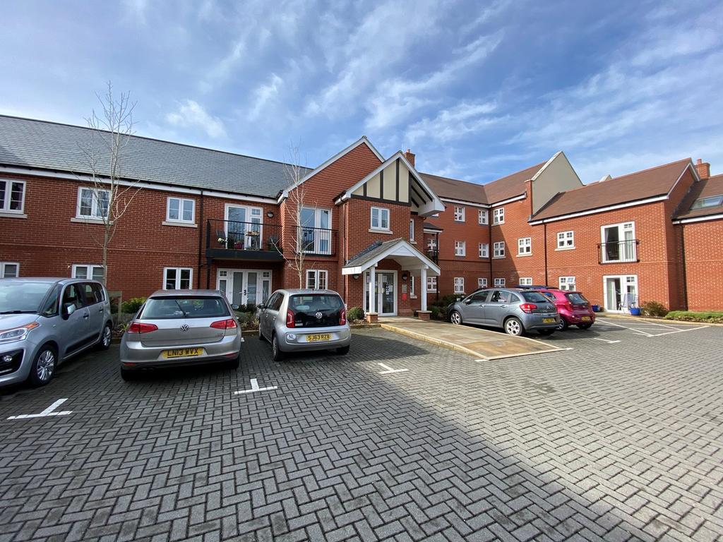 Hempstead Road, Bovingdon, Bovingdon, HP3 1 bed apartment £319,950