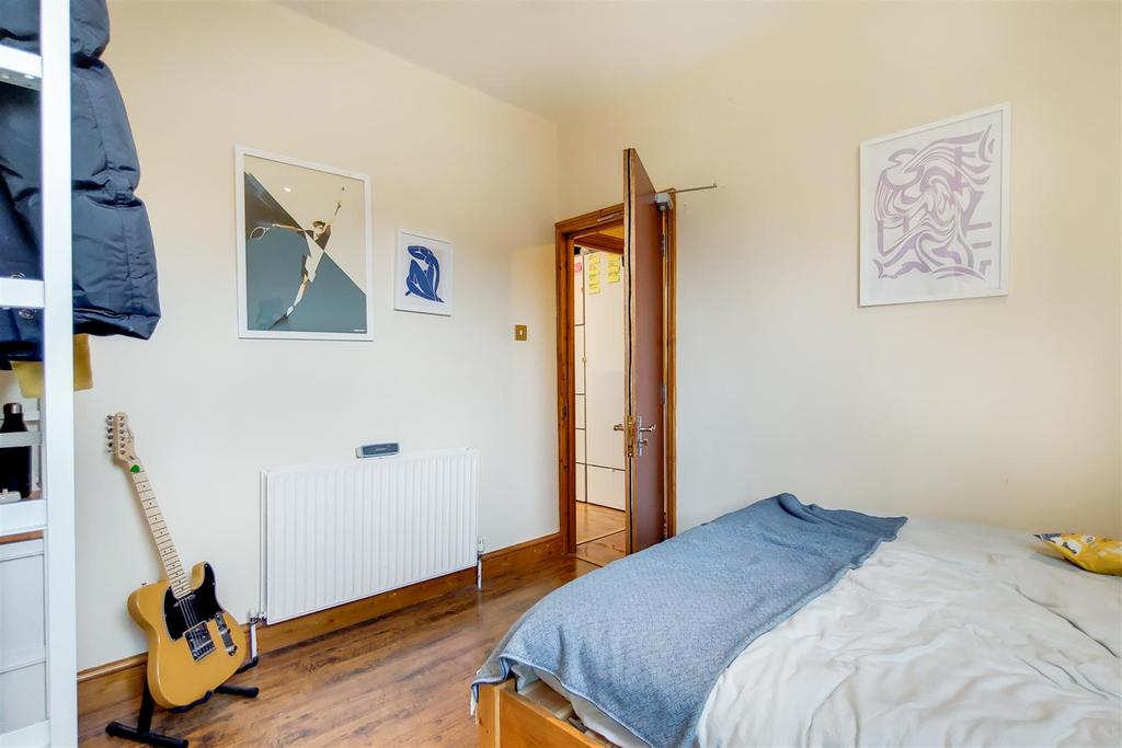 11 Bedroom 2-0.jpg