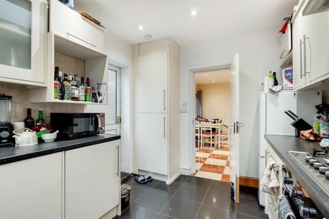 15 Poplars Road, London, E17 9AT