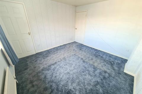 69 Bettina Close, Nuneaton, CV10 9EX