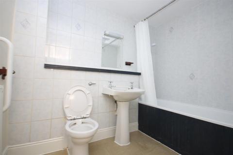 30 Blackall Road, Exeter, EX4 4HE