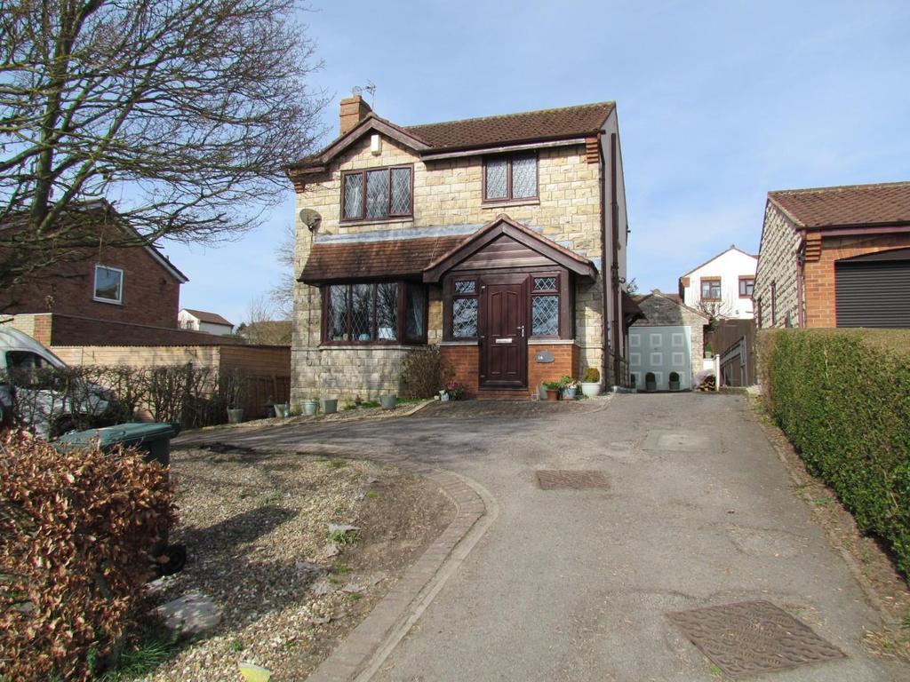 Ruffa Lane, Pickering. YO18 7HN 3 bed detached house £280,000