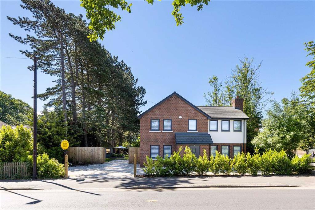 Audlem Road, Nantwich, Cheshire 4 bed detached house £499,950