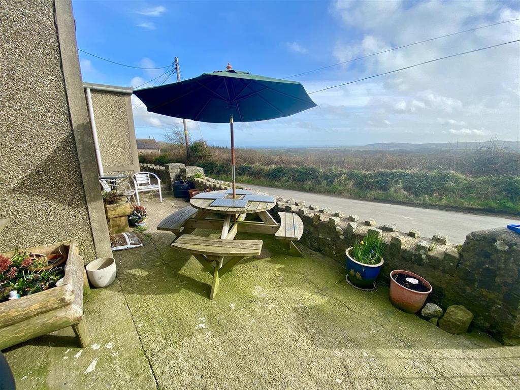 Mynydd Nefyn, Pwllheli 4 bed detached house £275,000