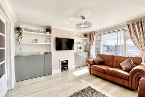 100 Flowerhill Way, Istead Rise, Gravesend, DA13 9DW