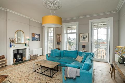 5 The Paragon, Bristol, BS8 4LA