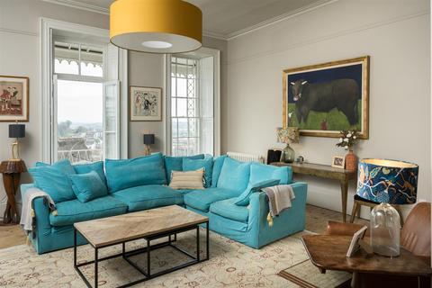 5 The Paragon, Bristol, BS8 4LA