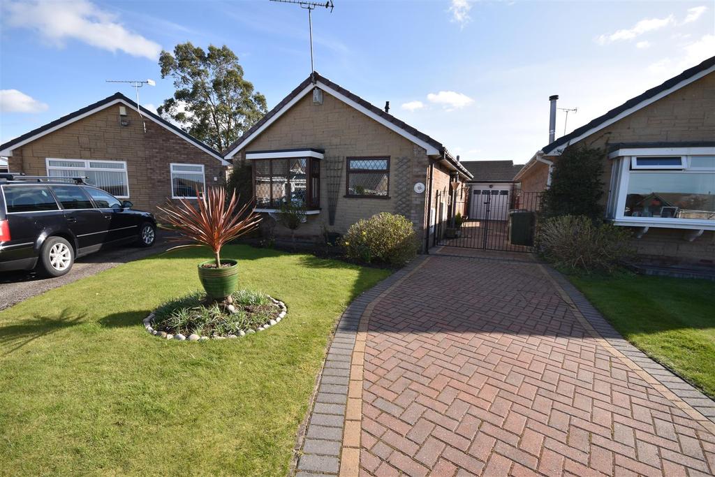 Juniper Close, Greasby 2 bed detached bungalow £249,950