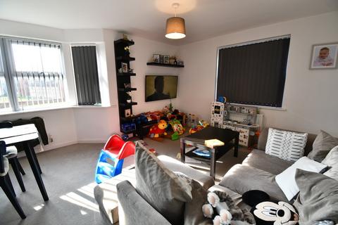 2 bedroom flat for sale, Martell Drive, Kempston, Bedford, MK42