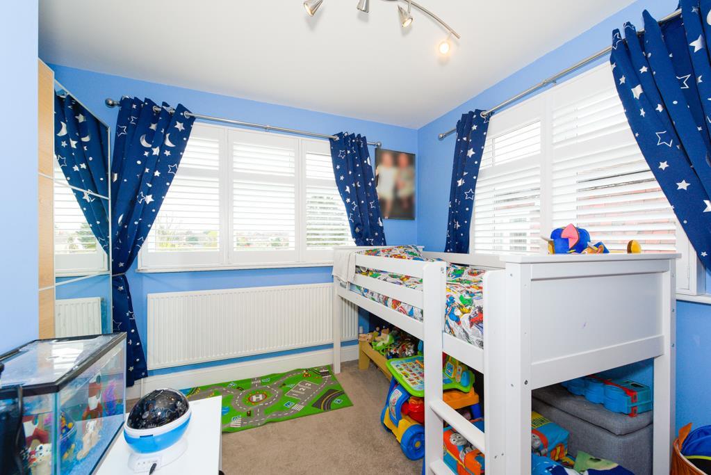 (Rightmove)  (18 of 27).jpg