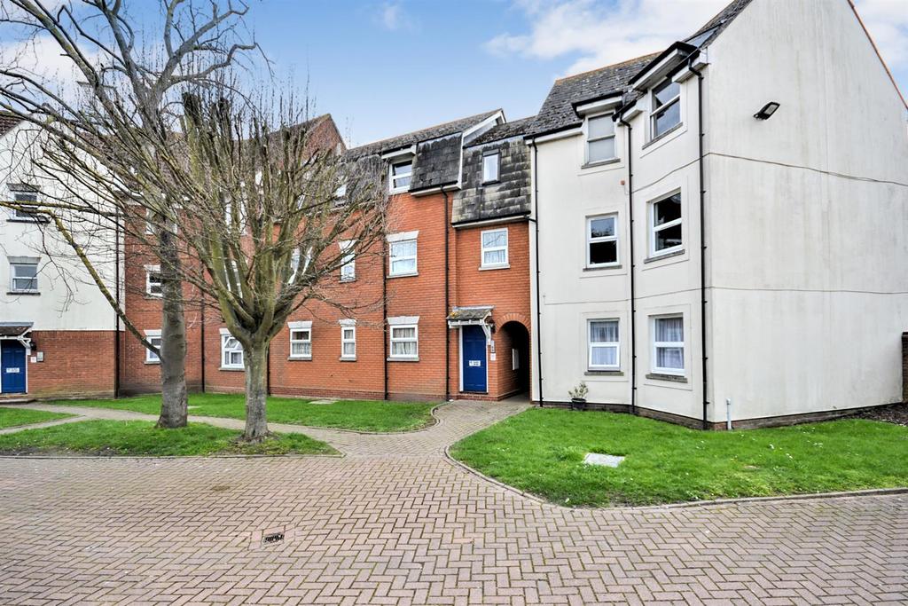 Tattersalls Chase, Southminster 2 bed apartment £159,950