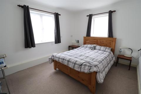 4 Amelia Close, Probus, Truro, TR2 4TS