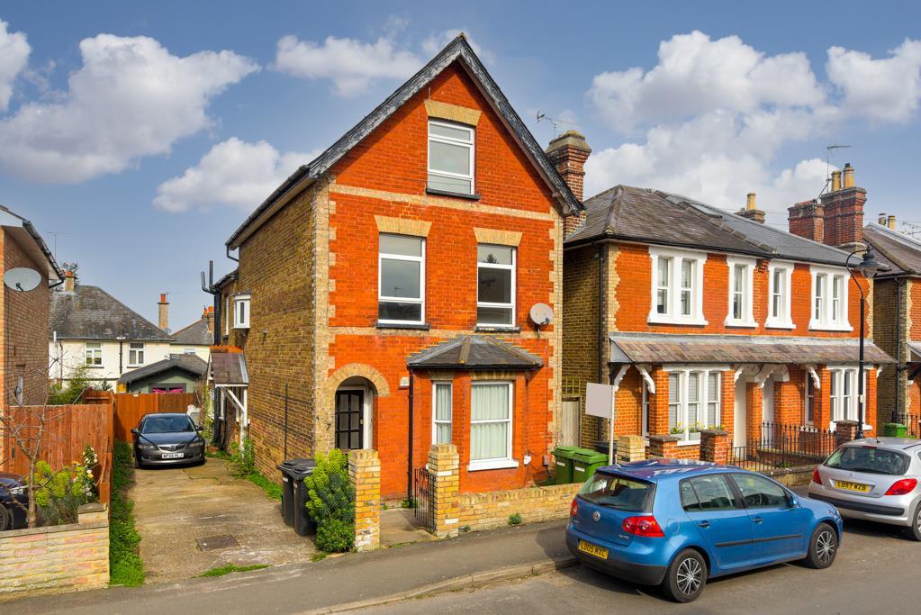 Poplar Road, Leatherhead 2 bed £329,950