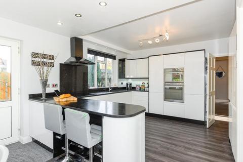 5 Stag Leys, Ashtead, KT21 2TD