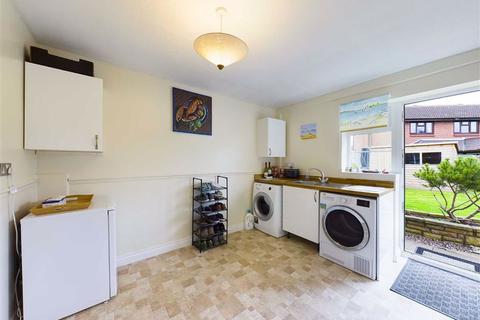 2 Grayling Close, Abbeymead, Gloucester, GL4 5ED