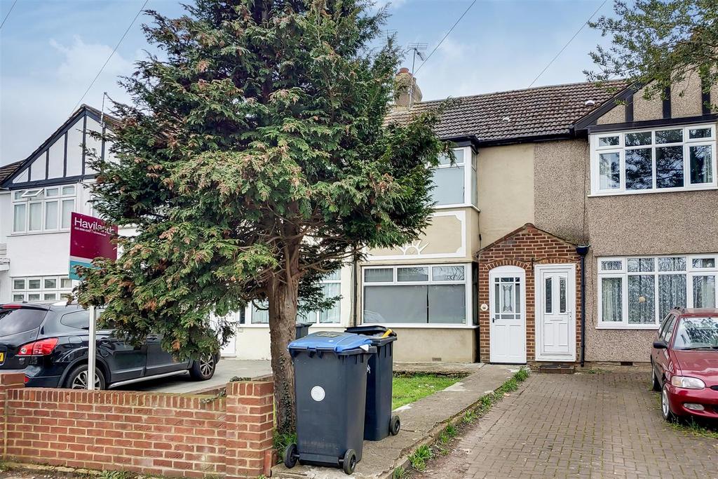 Turkey Street, Enfield Wash 2 bed terraced house £1,400 pcm (£323 pw)