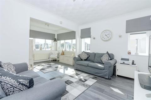 115 Ardingly Drive, Goring By Sea, Worthing, BN12 4TW