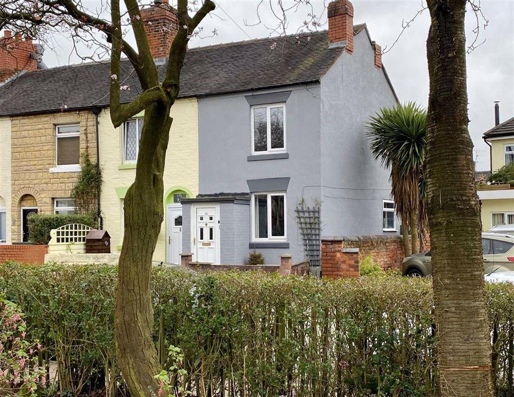Old Road, Stone 3 bed end of terrace house £167,500
