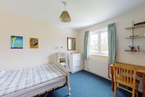 12 The Close, Canterbury, CT2 7TP