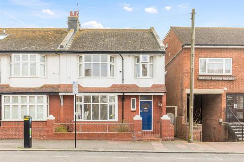 18 Arundel Road, Brighton, BN2 5TD