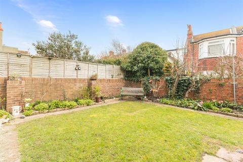 18 Arundel Road, Brighton, BN2 5TD