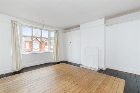 18 Arundel Road, Brighton, BN2 5TD