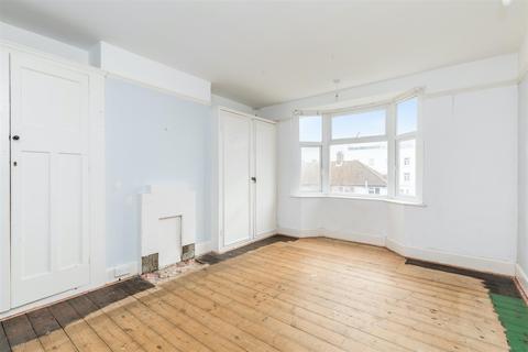 18 Arundel Road, Brighton, BN2 5TD
