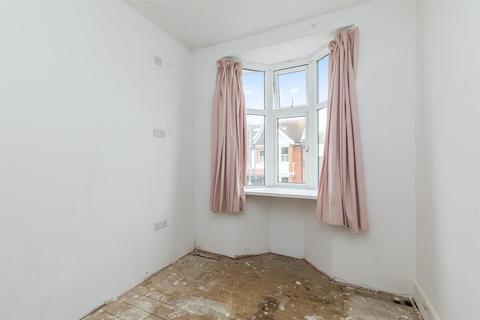 18 Arundel Road, Brighton, BN2 5TD