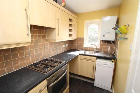 19 Tannerbrook Close, Clayton, Bradford, BD14 6NJ