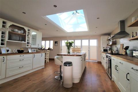 313 Leysdown Road, Leysdown On Sea, Sheerness, ME12 4AR